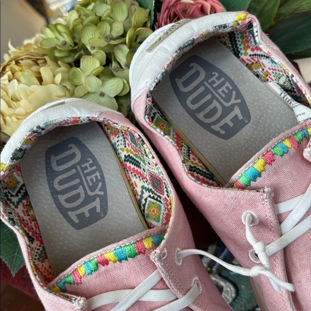 Hey Dude Wendy Boho Rose Pink Lightweight Slip-On Canvas Sneakers Colorful Trim
